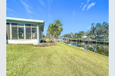 4 Windsor Drive, Englewood, FL 34223 - Photo 13