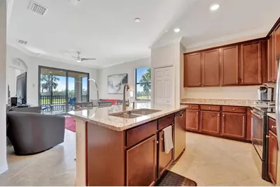 17108 Vardon Terrace #308, Bradenton, FL 34211 - Photo 5