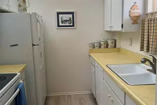 232 St Augustine Ave, Venice, FL 34285 - Photo 7