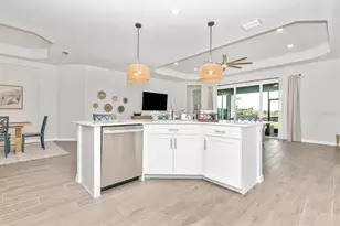 17672 Santorini Ct, Venice, FL 34293 - Photo 15