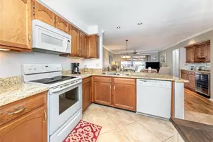 380 3 Lakes Ln, Venice, FL 34285 - Photo 9