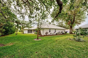 339 Meadow Beauty Ct, Venice, FL 34293 - Photo 5