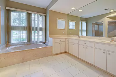 339 Meadow Beauty Court, Venice, FL 34293 - Photo 37