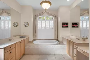 5031 Bella Terra Dr, Venice, FL 34293 - Photo 29