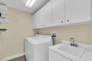 8230 Harborside Cir, Englewood, FL 34224 - Photo 21