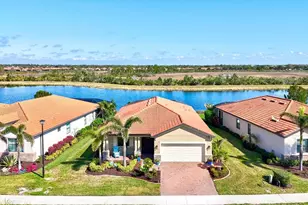 10466 Medjool Dr, Venice, FL 34293 - Photo 1