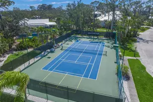 746 Eagle Point Dr, Venice, FL 34285 - Photo 41