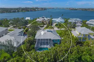 746 Eagle Point Dr, Venice, FL 34285 - Photo 39