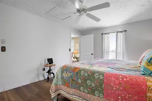 397 Flamingo Dr, Venice, FL 34285 - Photo 37