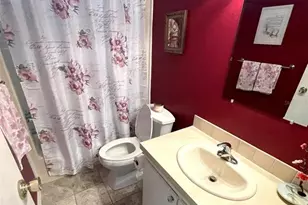 210 Schooner St, North Port, FL 34287 - Photo 25