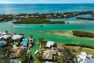 641 Bayshore Rd, Nokomis, FL 34275 - Photo 27