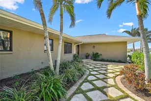 641 Bayshore Rd, Nokomis, FL 34275 - Photo 7