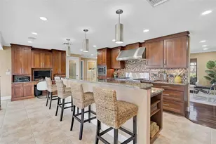 641 Bayshore Rd, Nokomis, FL 34275 - Photo 5