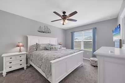 8969 Mondial Court, Venice, FL 34293 - Photo 13