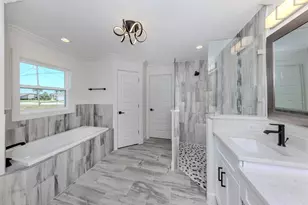 65 Fairway Rd, Rotonda West, FL 33947 - Photo 23