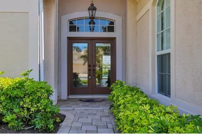 560 Misty Pine Drive, Venice, FL 34292 - Photo 5