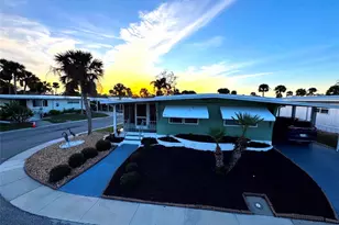 5740 Hyacinth Rd, Venice, FL 34293 - Photo 1