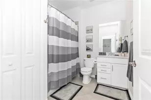 17560 Boracay Ct, Venice, FL 34293 - Photo 43