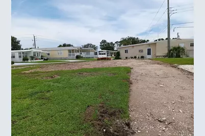 825 Carefree, Venice, FL 34285 - Photo 3