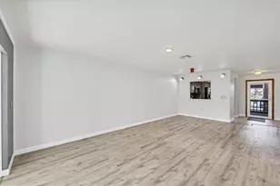 275 Mission Trail W, Venice, FL 34285 - Photo 7