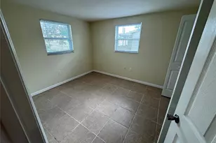 2111 Forked Creek Dr, Englewood, FL 34223 - Photo 11