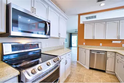 4398 Summertree Road, Venice, FL 34293 - Photo 9