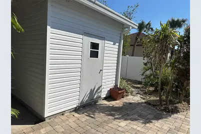 730 Gloriosa Road, Venice, FL 34293 - Photo 15