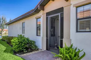 10412 Crooked Crk Dr, Venice, FL 34293 - Photo 5