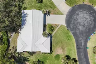 51 Oakwood Dr N, Englewood, FL 34223 - Photo 39