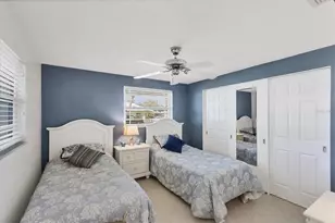 51 Oakwood Dr N, Englewood, FL 34223 - Photo 23