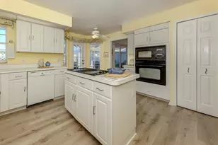 503 Clubside Cir, Venice, FL 34293 - Photo 15