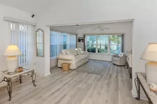 503 Clubside Cir, Venice, FL 34293 - Photo 7