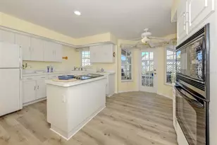 503 Clubside Cir, Venice, FL 34293 - Photo 11