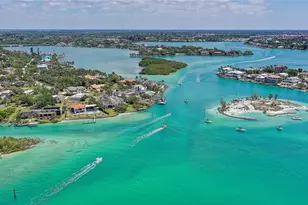 109 Bayshore Rd, Nokomis, FL 34275 - Photo 75