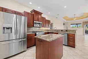 6210 Cormorant Ct, Bradenton, FL 34203 - Photo 3