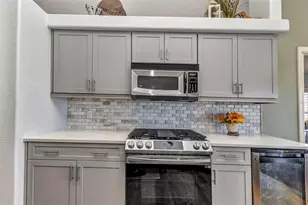 18382 Arapahoe Cir, Port Charlotte, FL 33948 - Photo 13