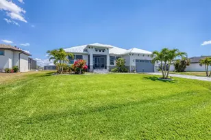 226 W Pine Valley Ln, Rotonda West, FL 33947 - Photo 5