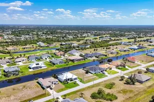 226 W Pine Valley Ln, Rotonda West, FL 33947 - Photo 3