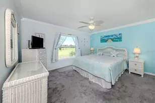 1041 Capri Isles Blvd, Venice, FL 34292 - Photo 17