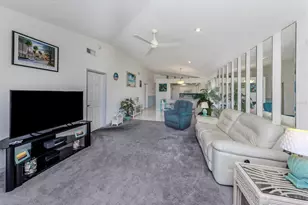 1041 Capri Isles Blvd, Venice, FL 34292 - Photo 7