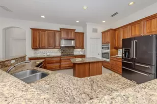 101 Portofino Dr, North Venice, FL 34275 - Photo 11