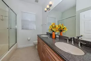 101 Portofino Dr, North Venice, FL 34275 - Photo 25