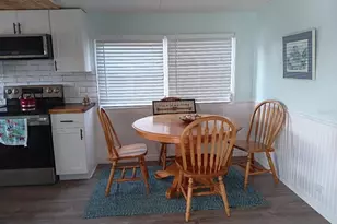 818 Bogie St, Venice, FL 34285 - Photo 9