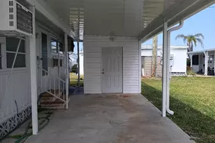 818 Bogie St, Venice, FL 34285 - Photo 3