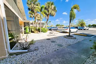 616 Guild Dr, Venice, FL 34285 - Photo 29