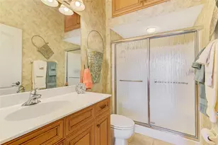 335 Auburn Woods Cir, Venice, FL 34292 - Photo 33