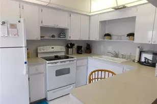 509 E Venice Ave, Venice, FL 34285 - Photo 3