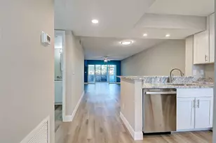 429 Cerromar Ln, Venice, FL 34293 - Photo 5