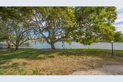3845 Lake Bayshore Drive #F103, Bradenton, FL 34205 - Photo 33