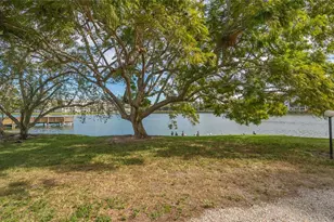3845 Lake Bayshore Dr, Bradenton, FL 34205 - Photo 33